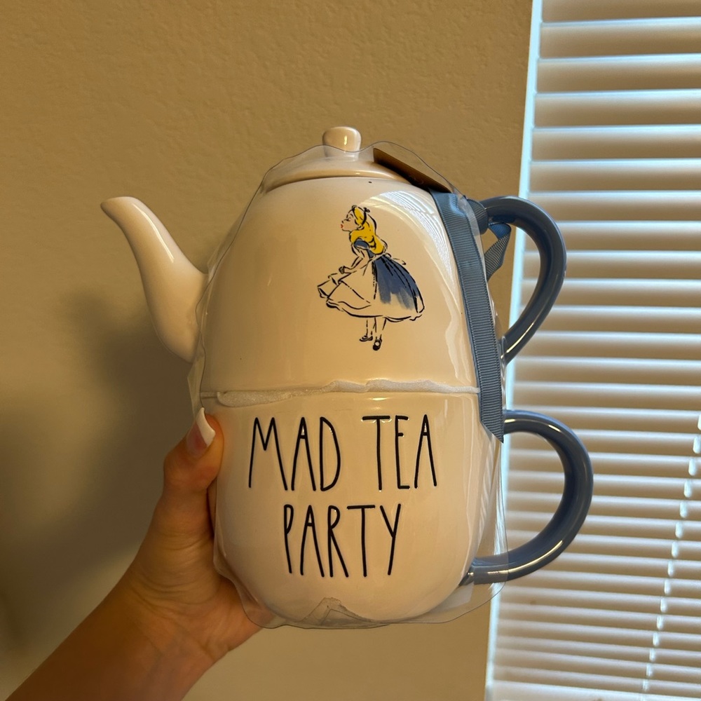 Rae dunn Alice tea set
